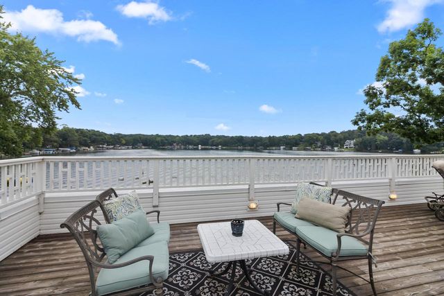 W5357 Lauderdale DRIVE, Elkhorn, WI 53121