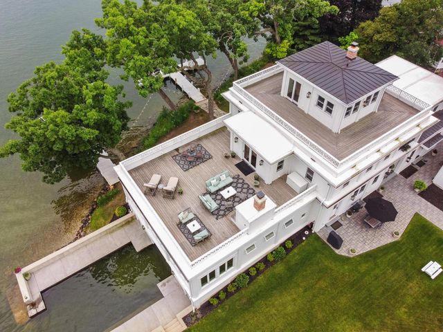 W5357 Lauderdale DRIVE, Elkhorn, WI 53121