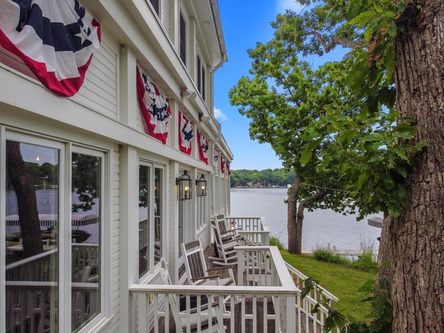 W5357 Lauderdale DRIVE, Elkhorn, WI 53121