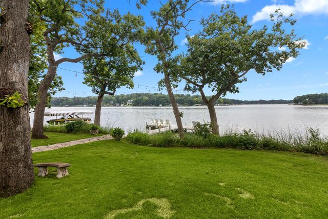W5357 Lauderdale DRIVE, Elkhorn, WI 53121