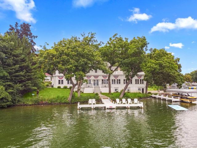 W5357 Lauderdale DRIVE, Elkhorn, WI 53121