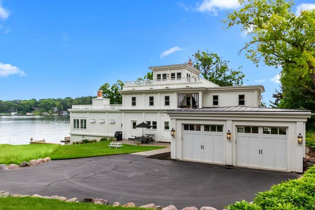 W5357 Lauderdale DRIVE, Elkhorn, WI 53121