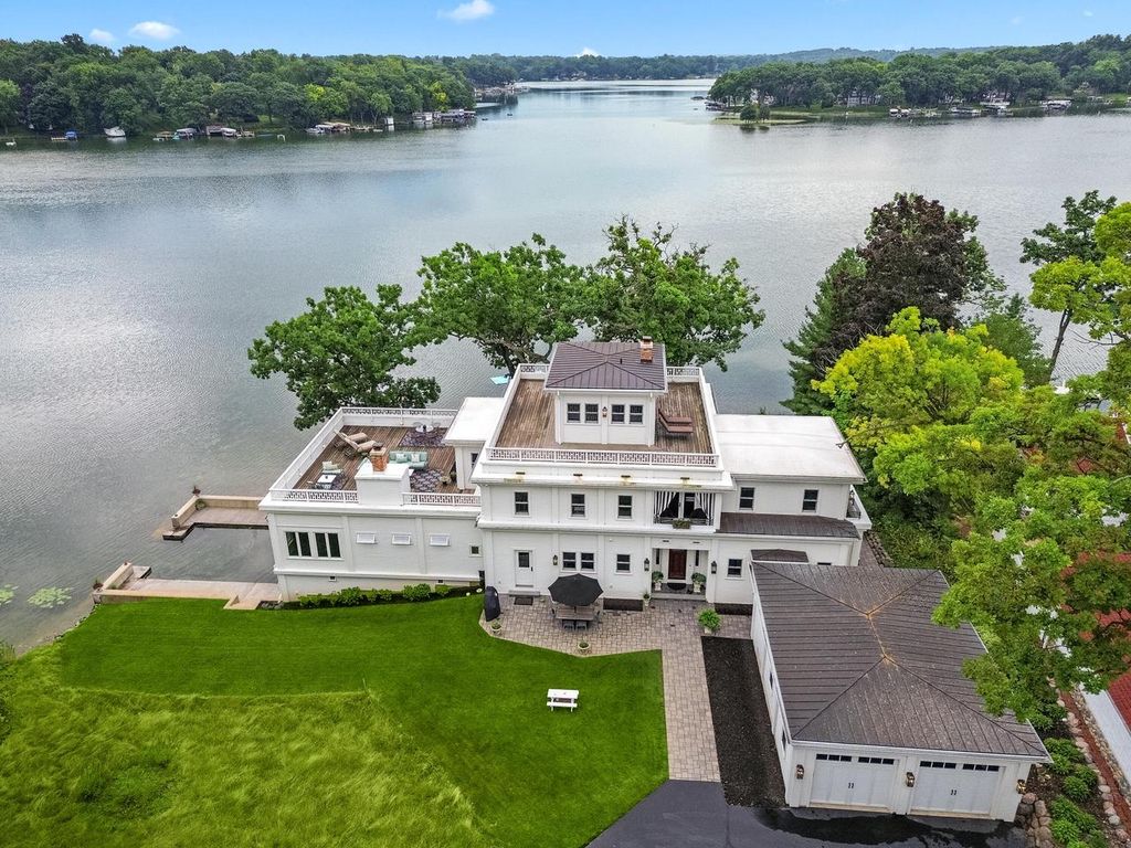 W5357 Lauderdale DRIVE, Elkhorn, WI 53121