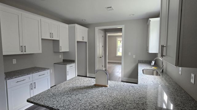 1616 FOSTER AVE, Memphis, TN 38106