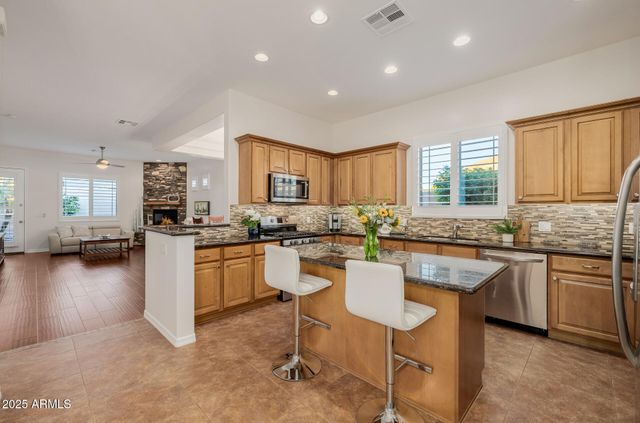 6202 E MCKELLIPS Road 119, Mesa, AZ 85215