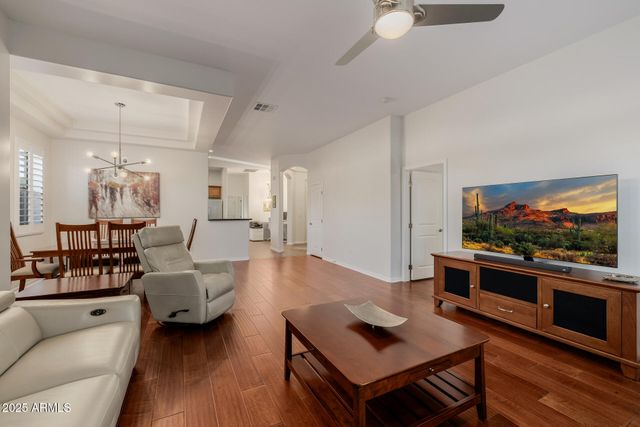 6202 E MCKELLIPS Road 119, Mesa, AZ 85215