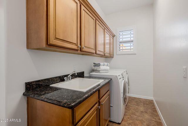 6202 E MCKELLIPS Road 119, Mesa, AZ 85215