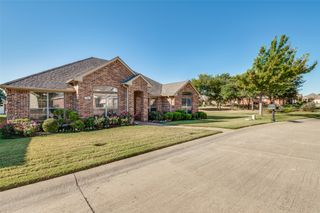 110 Crestway Drive 29, Cedar Hill, TX 75104