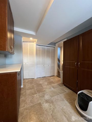 47 Westminster Road, Colonia, NJ 07067