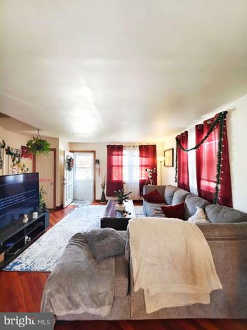 906 SAINT VINCENT STREET, Philadelphia, PA 19111