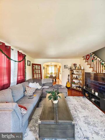 906 SAINT VINCENT STREET, Philadelphia, PA 19111