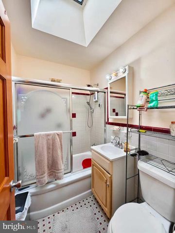 906 SAINT VINCENT STREET, Philadelphia, PA 19111