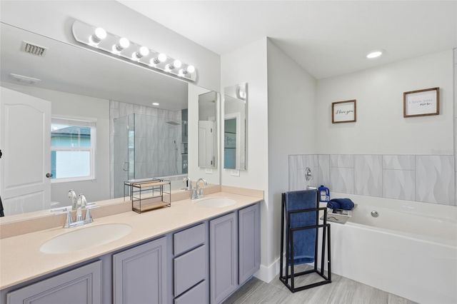 1927 NE 33RD STREET, Cape Coral, FL 33909