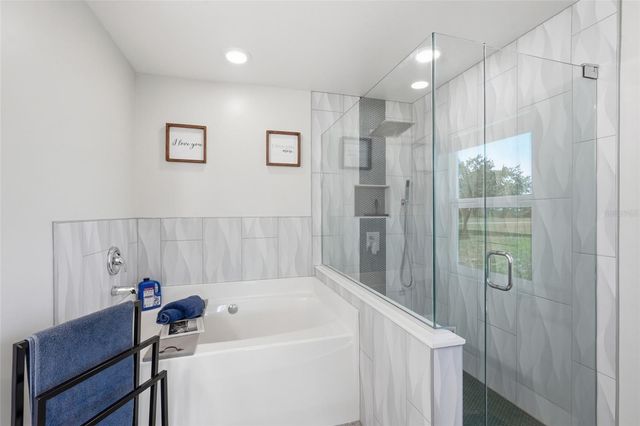 1927 NE 33RD STREET, Cape Coral, FL 33909