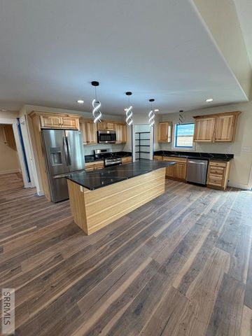 294 Heritage Way, St Anthony, ID 83445