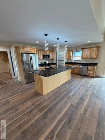 294 Heritage Way, St Anthony, ID 83445