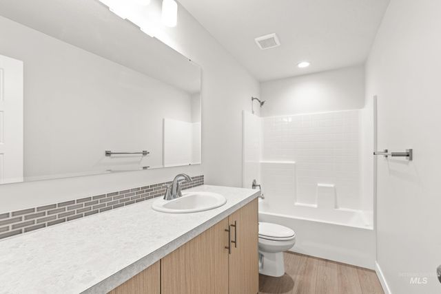 17663 N Boone Peak Ave, Nampa, ID 83687