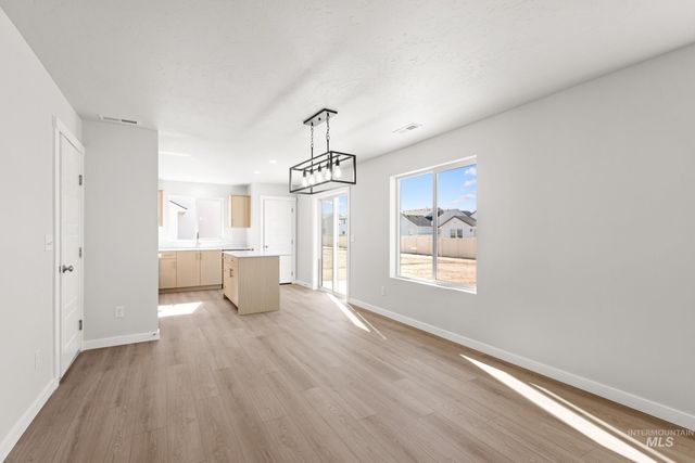 17663 N Boone Peak Ave, Nampa, ID 83687