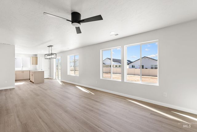 17663 N Boone Peak Ave, Nampa, ID 83687