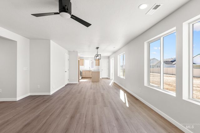 17663 N Boone Peak Ave, Nampa, ID 83687