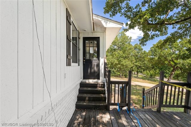 8226 Dequeen Court, Hackett, AR 72937