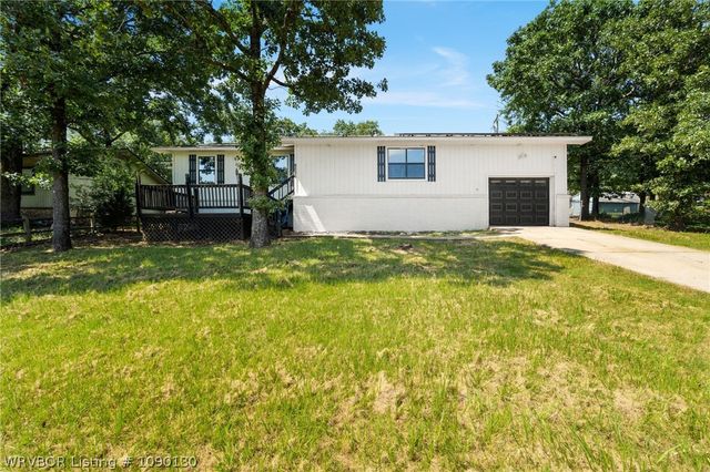 8226 Dequeen Court, Hackett, AR 72937