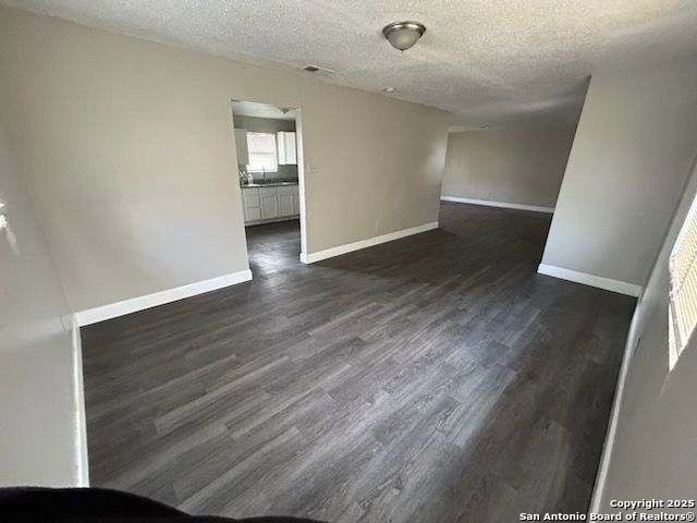 18234 Benton City Rd, Von Ormy, TX 78073