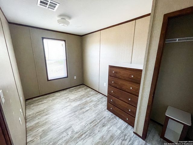 18234 Benton City Rd, Von Ormy, TX 78073