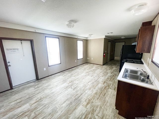 18234 Benton City Rd, Von Ormy, TX 78073