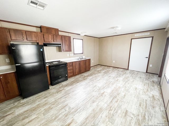 18234 Benton City Rd, Von Ormy, TX 78073