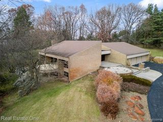 854 Northgate Road, Rochester, MI 48306