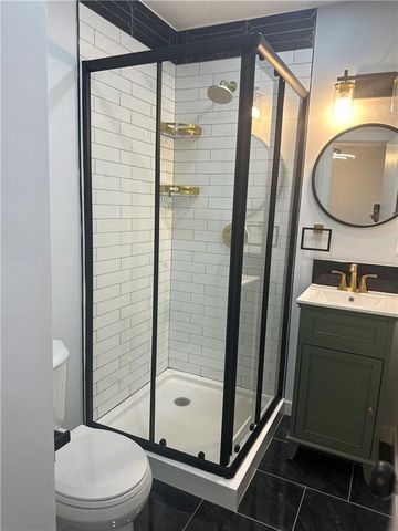 519 S Carlisle Drive, Sugar Creek, MO 64054