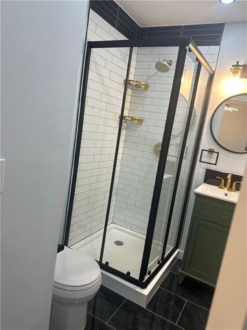 519 S Carlisle Drive, Sugar Creek, MO 64054