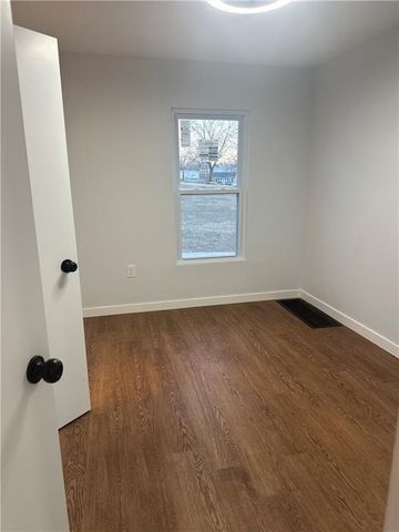 519 S Carlisle Drive, Sugar Creek, MO 64054