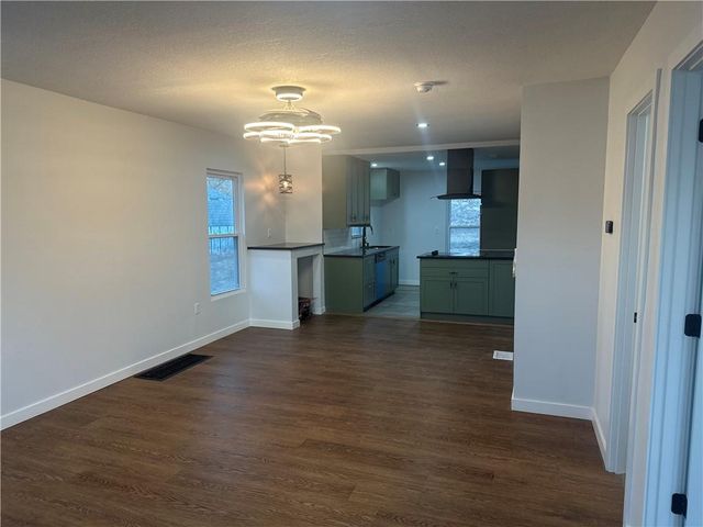 519 S Carlisle Drive, Sugar Creek, MO 64054