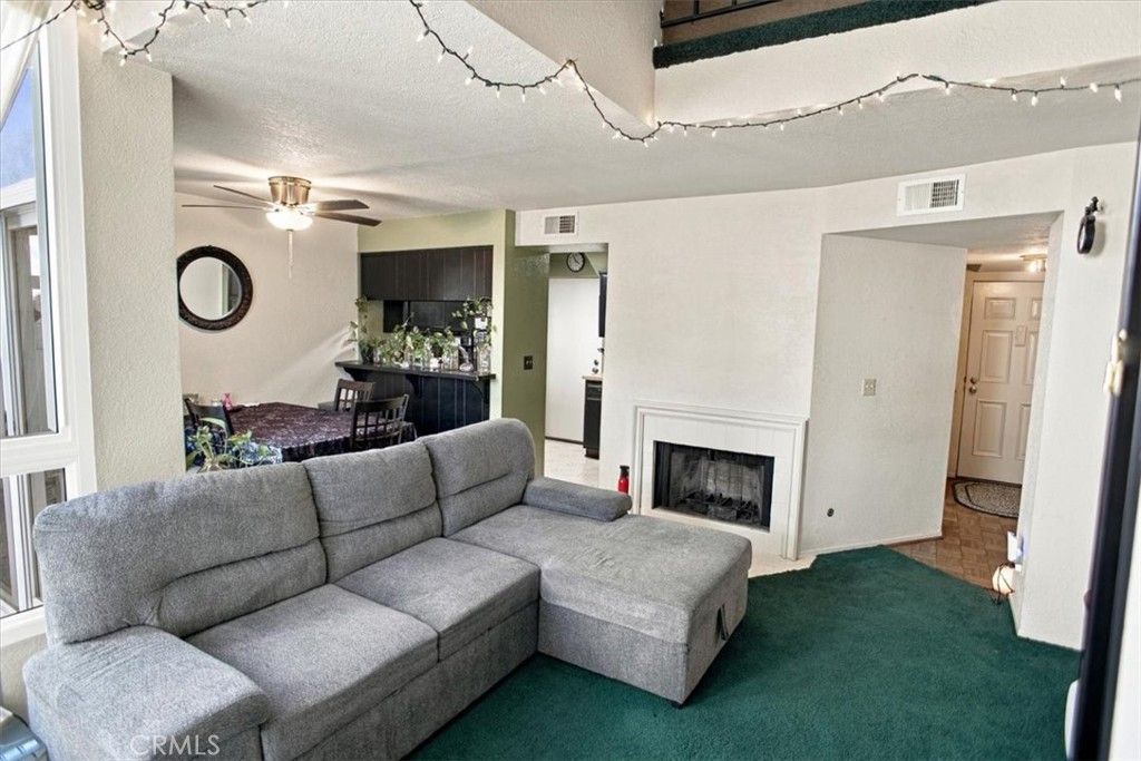 16857 San Fernando Mission Boulevard 48, Granada Hills, CA 91344 — photo 3