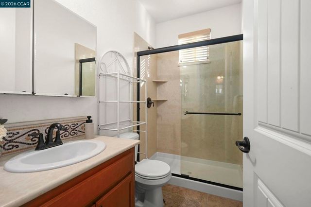 2550 Molinaro Way, Dublin, CA 94568