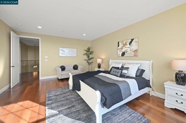 2550 Molinaro Way, Dublin, CA 94568