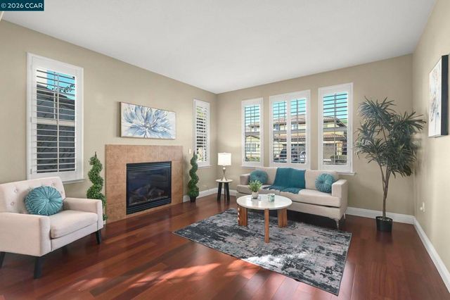 2550 Molinaro Way, Dublin, CA 94568