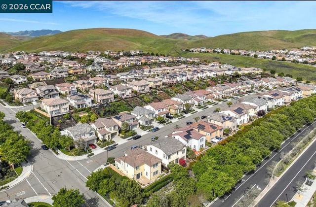 2550 Molinaro Way, Dublin, CA 94568