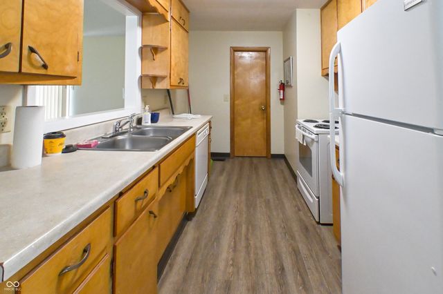 705 Orchard Lane, Greenwood, IN 46142