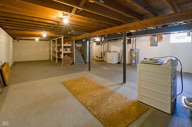 705 Orchard Lane, Greenwood, IN 46142