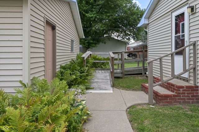 705 Orchard Lane, Greenwood, IN 46142