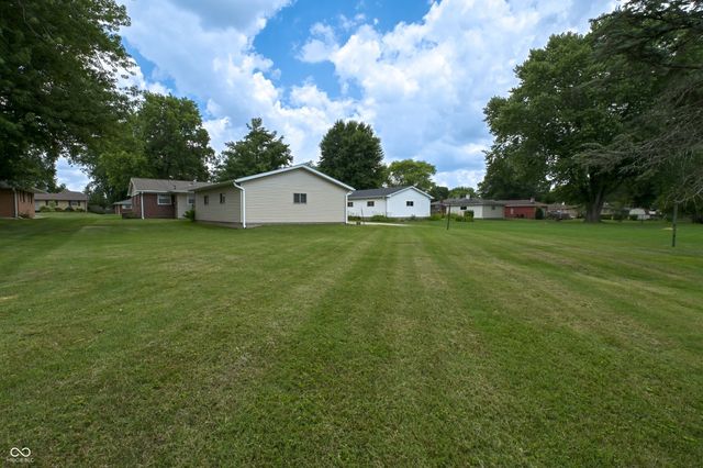 705 Orchard Lane, Greenwood, IN 46142