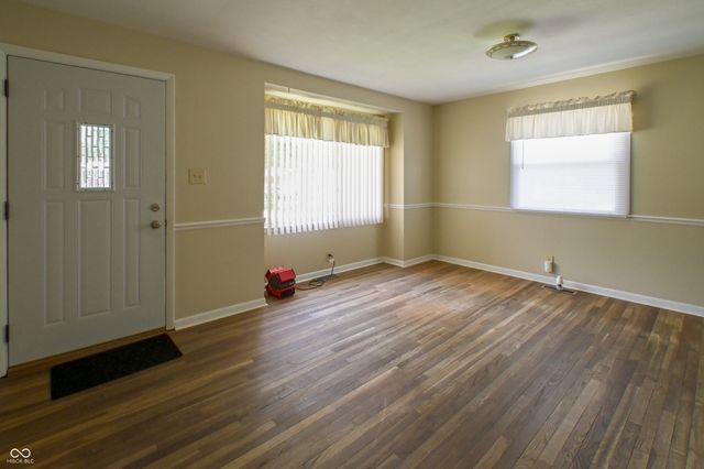 705 Orchard Lane, Greenwood, IN 46142