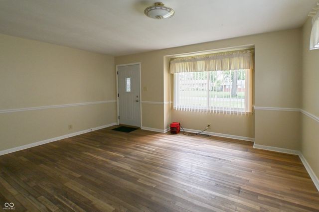 705 Orchard Lane, Greenwood, IN 46142