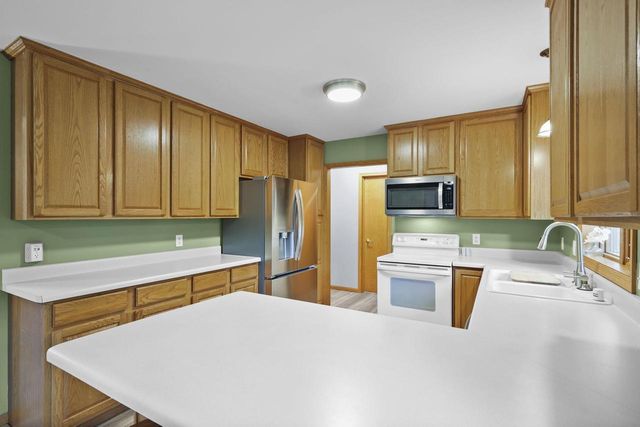 402 Jubilee Lane, Madison, WI 53718