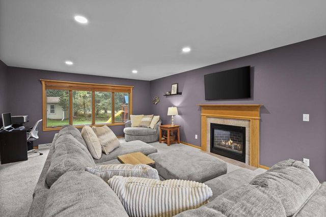 402 Jubilee Lane, Madison, WI 53718