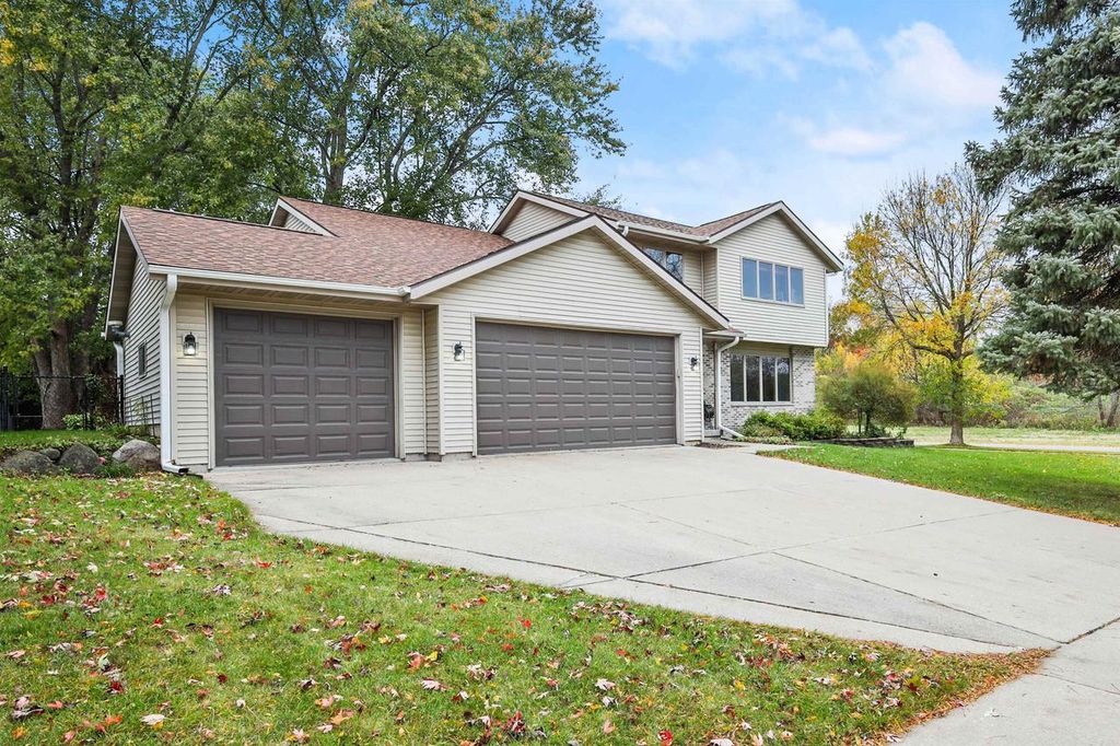 402 Jubilee Lane, Madison, WI 53718