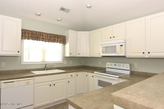 9206 Gimme Court, Wilmington, NC 28412